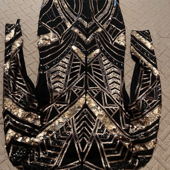 Beautiful express sequin mini dress - Picture 3 of 4